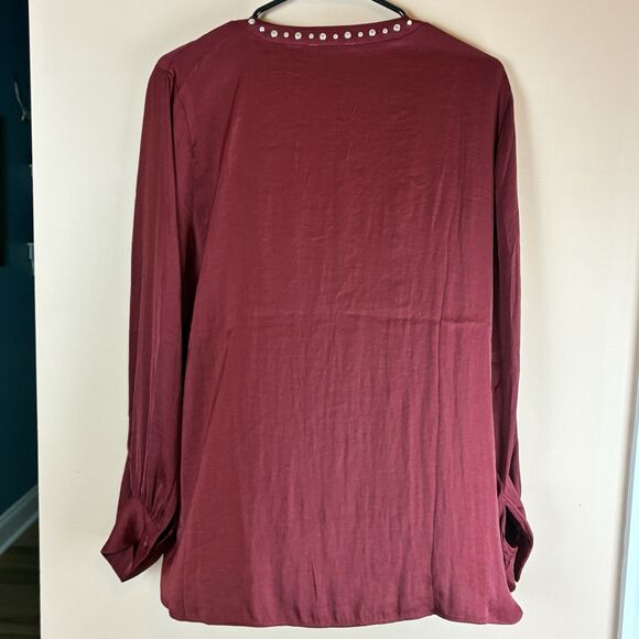 NWT Carmen Marc Valvo Women’s Dark Red Blouse Studded Neckline Size Large - Picture 6 of 6